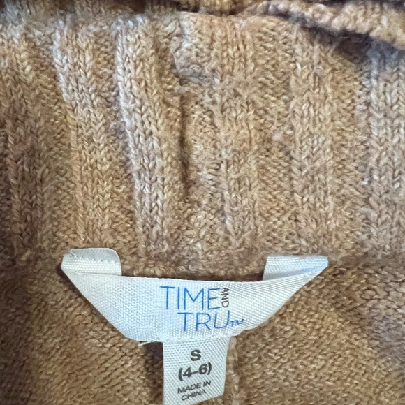 Matching Sweater Set - Picture 3 of 4